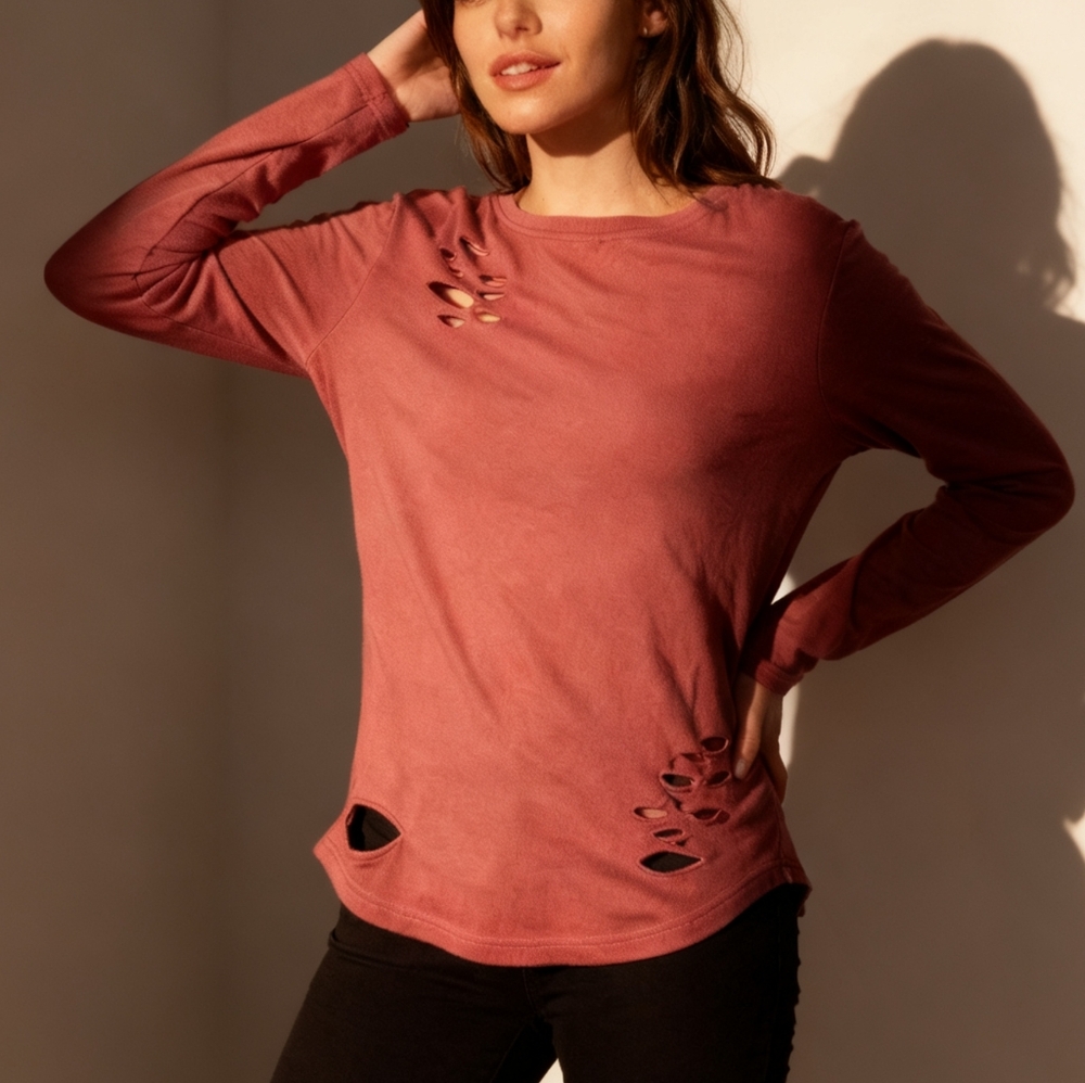 Alphalete Distressed Sweatshirt Size S Red Long Sleeve Crewneck Athleisure Top